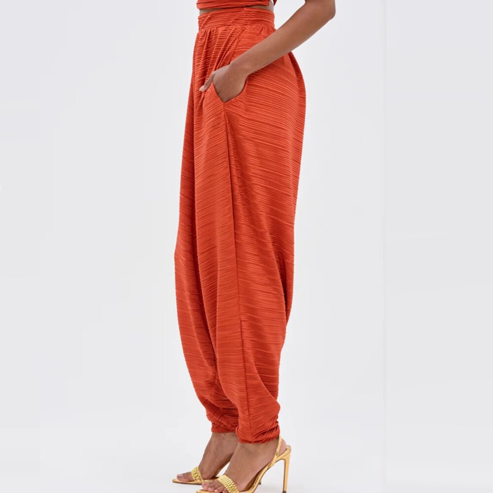 Akira Mayah Wide Leg Plissé Harem Style Pant - Picture 4 of 4